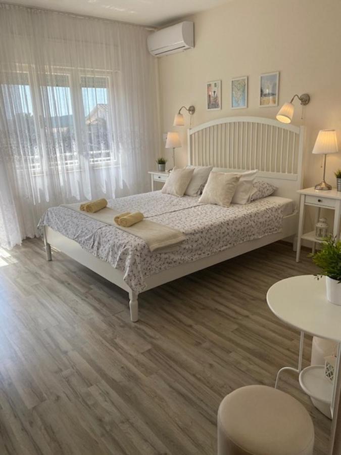 Kosovic Family House Hotel Medulin Eksteriør billede